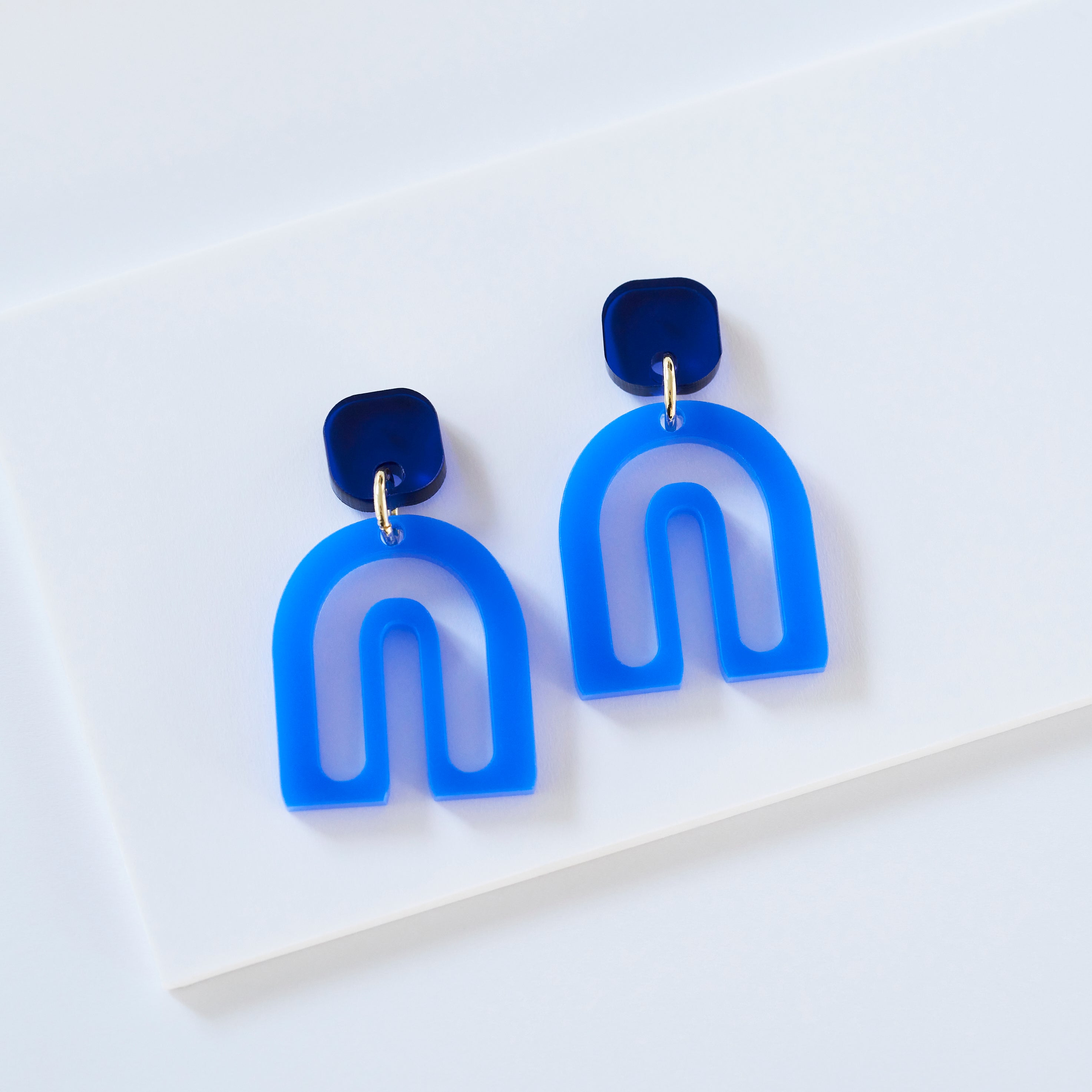 Pika - royal and dark blue-Veronica Antonucci-Veronica Antonucci-nachhaltige-statement-ohrringe-schweiz