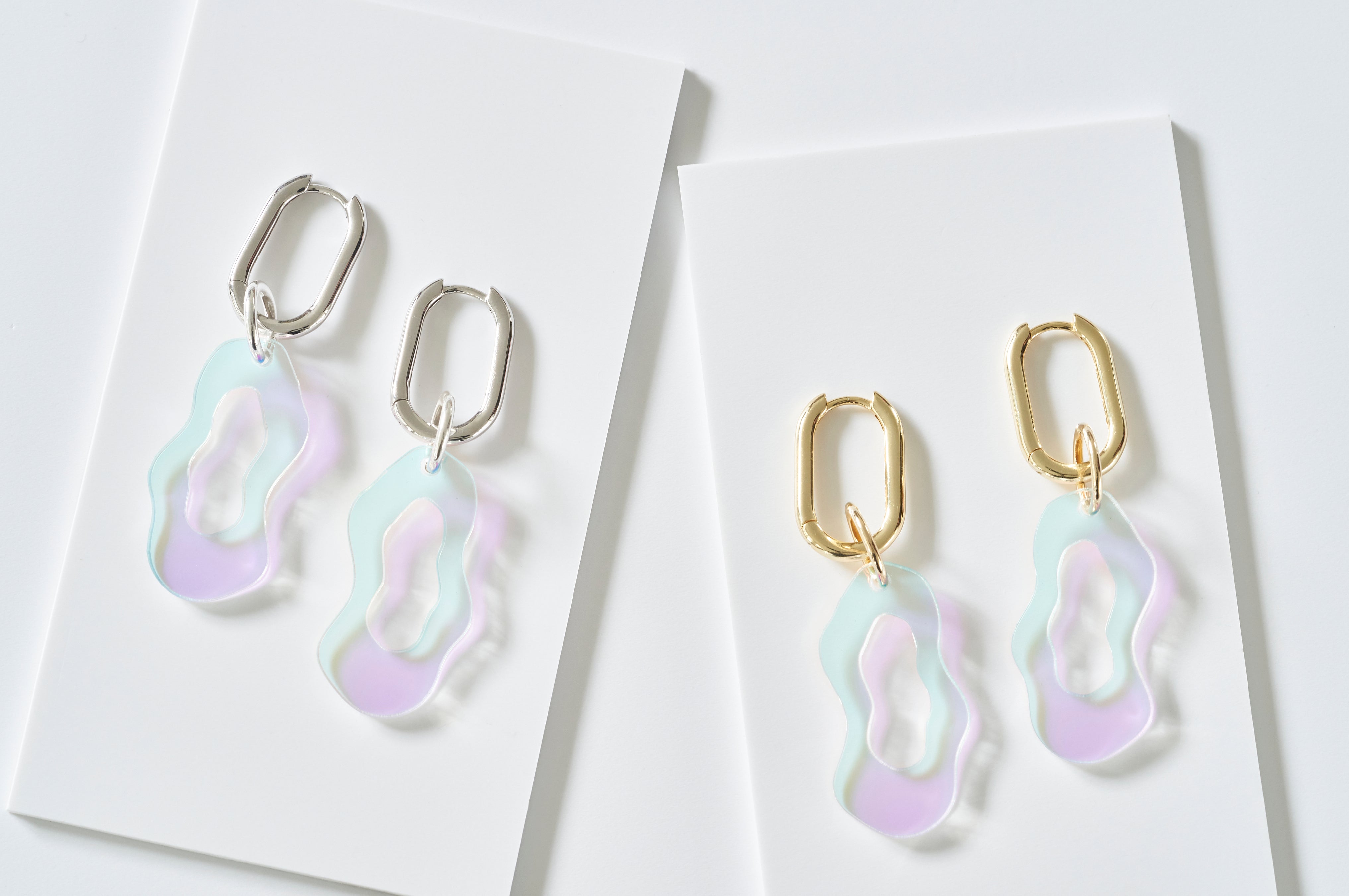 Gigi - iridescent with gold-plated hoops