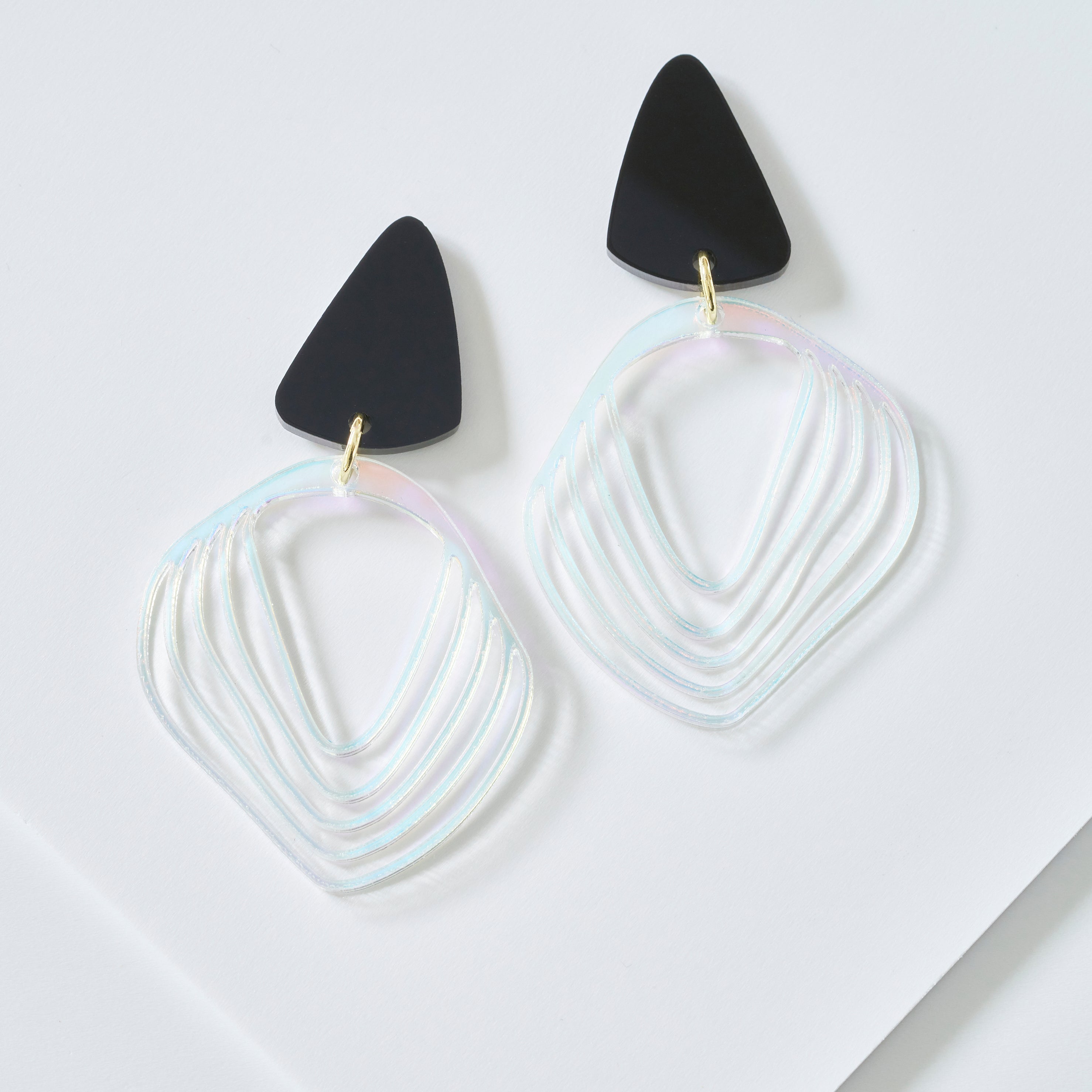 Anikó - iridescent and black--Veronica Antonucci-sustainable earrings