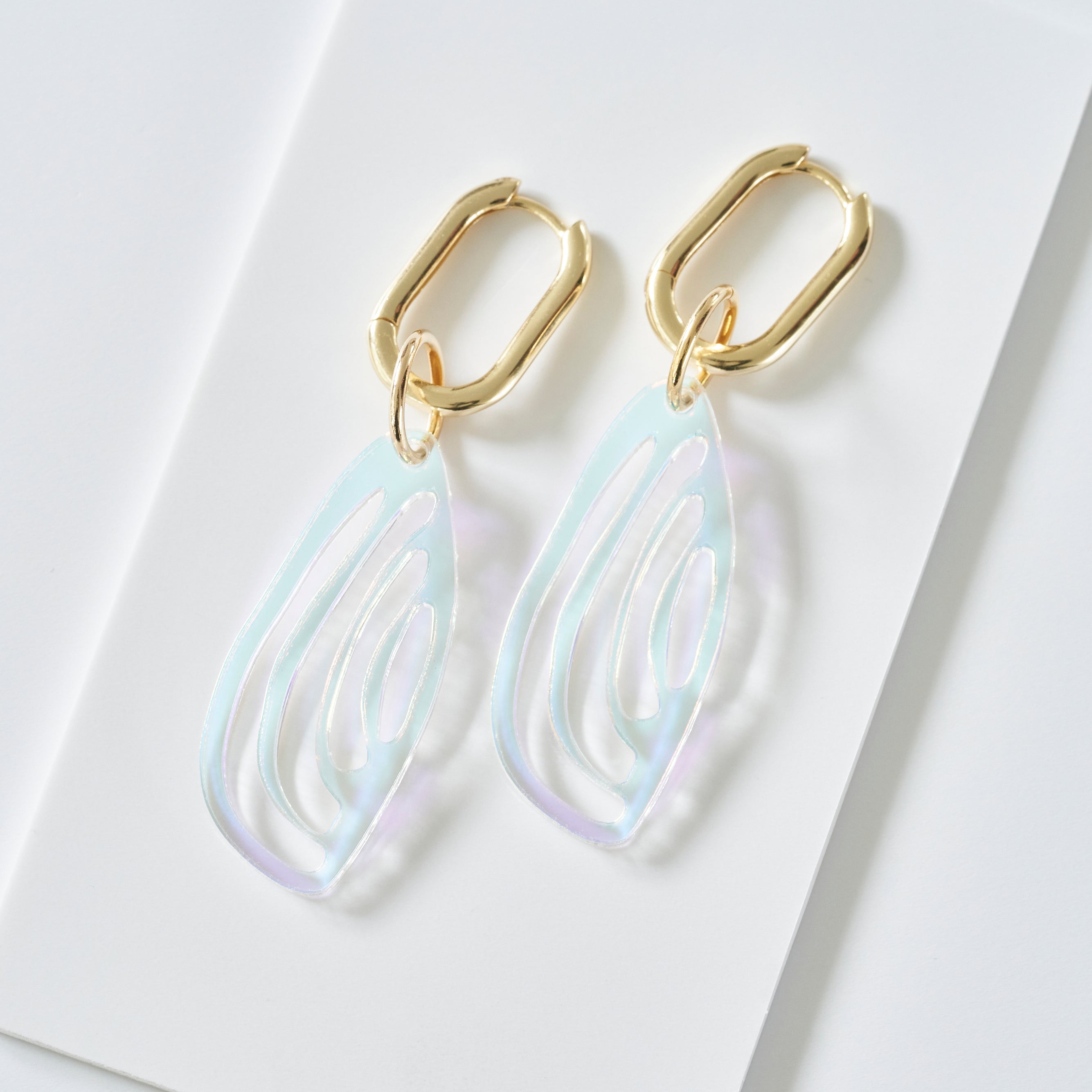 Kiana - iridescent-acrylic glass-Gold-plated hoops-Veronica Antonucci-sustainable earrings