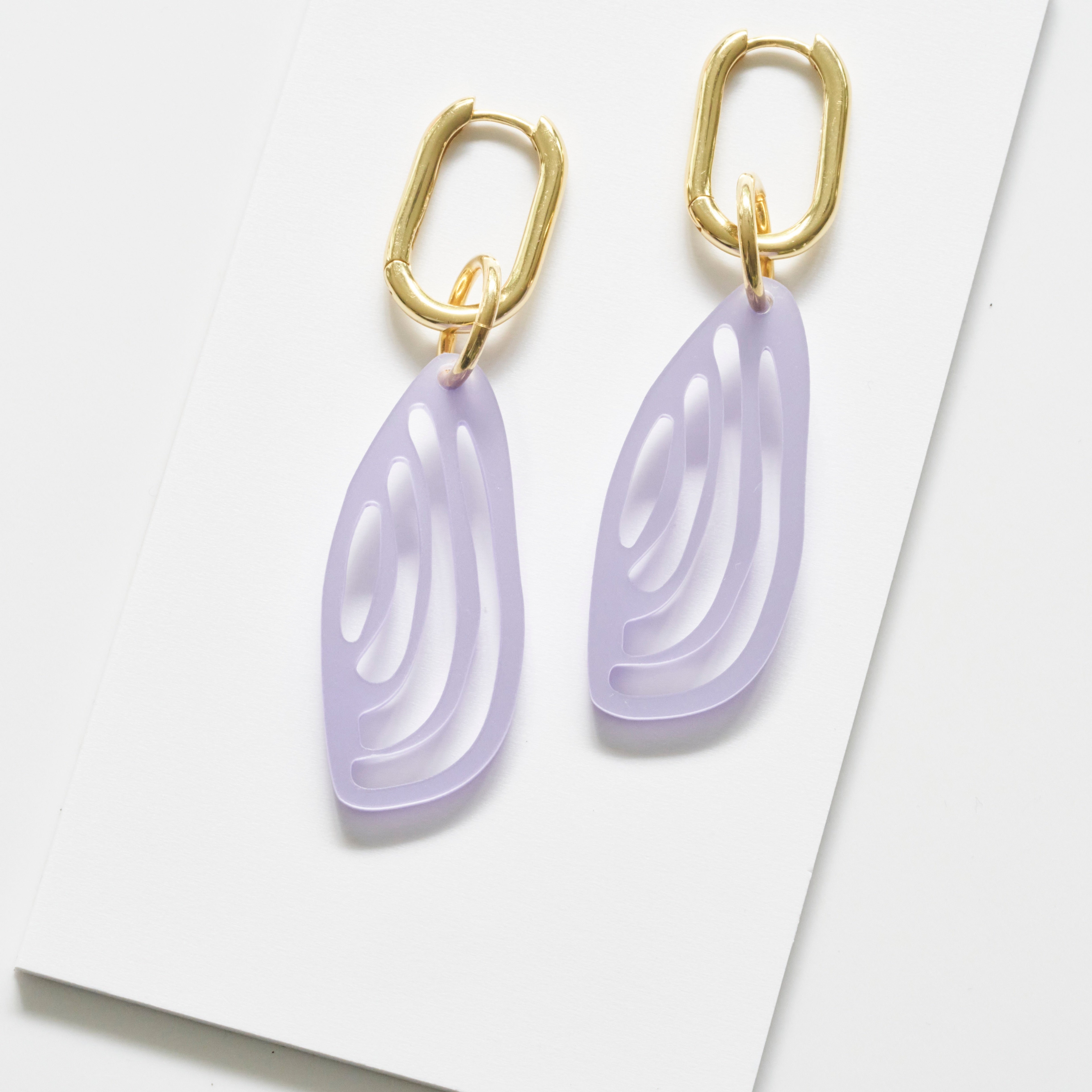 Kiana - pearly lavender-acrylic glass-Vergoldete Kreole-Veronica Antonucci