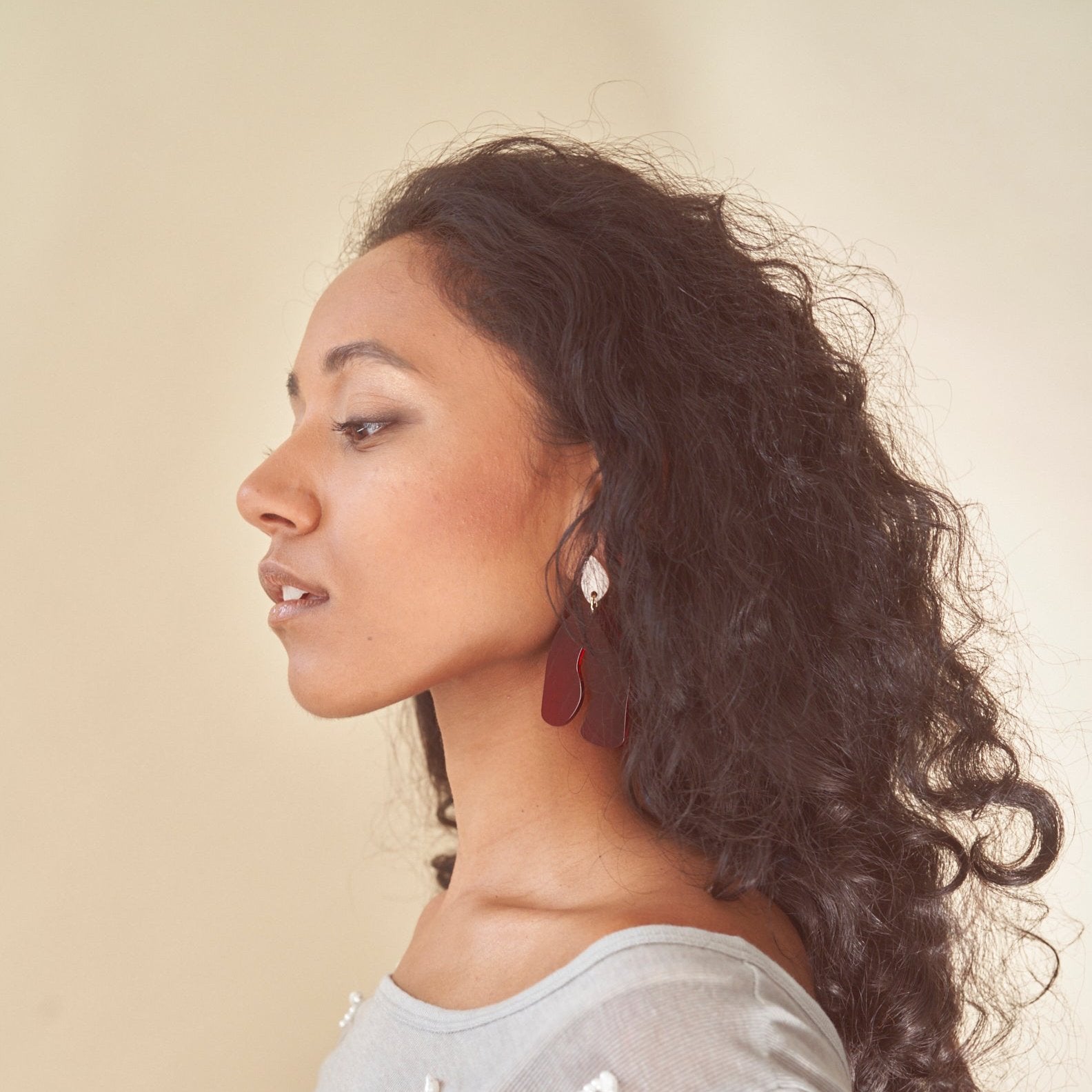 Kim - burgundy and pearly rose--Veronica Antonucci-sustainable earrings