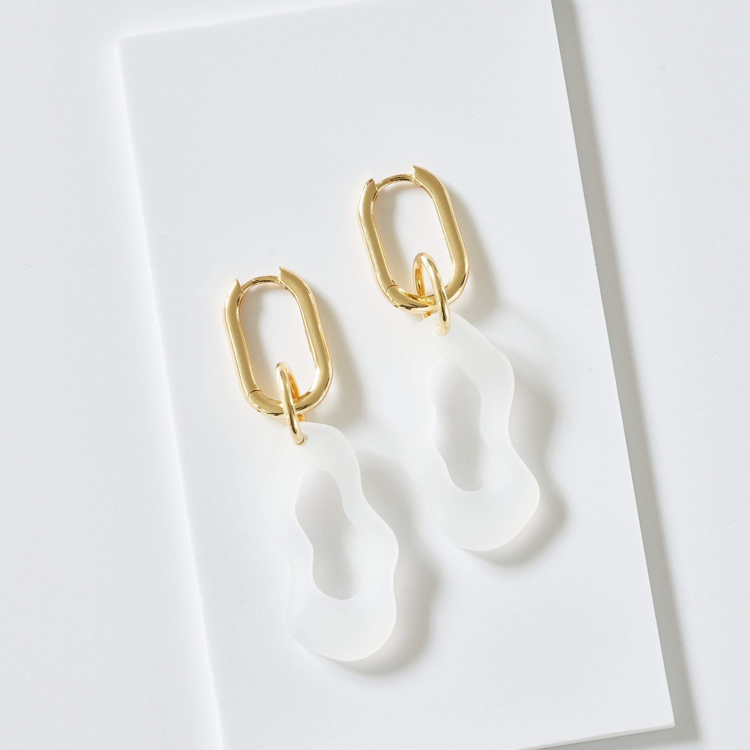 Gigi - frosted white with gold-plated hoops
